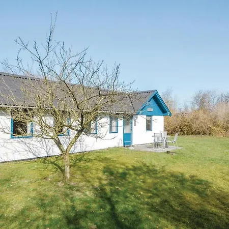 Two-bedroom Holiday In Holiday home