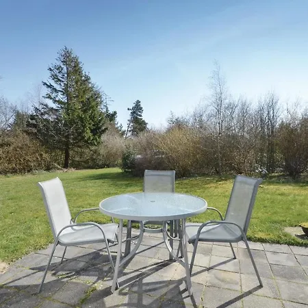 Two-bedroom Holiday In Roslev